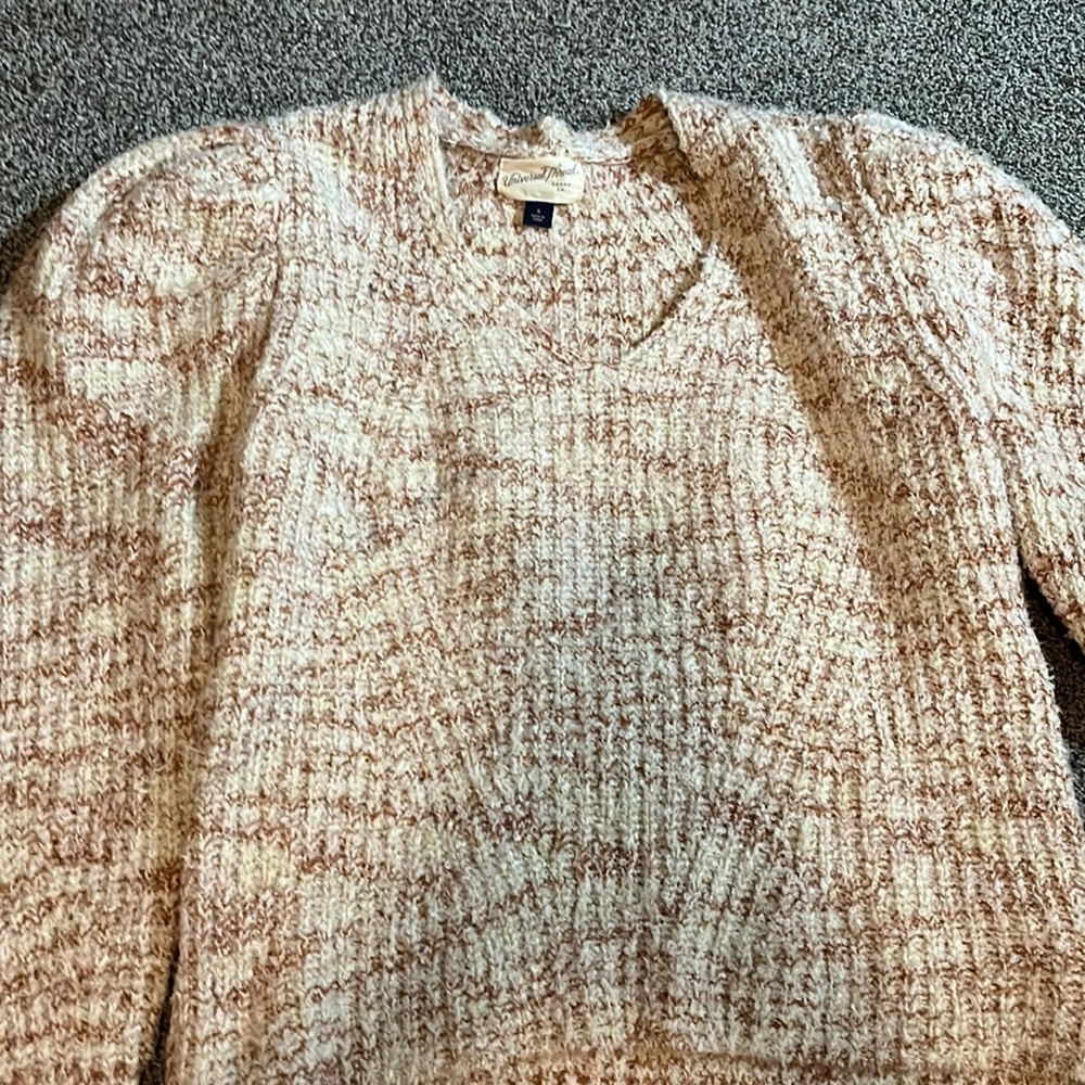 pink sweater